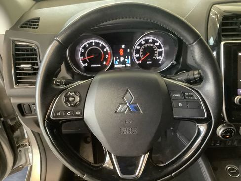 Used 2020 Mitsubishi Outlander Sport SE AWD/4WD image 9