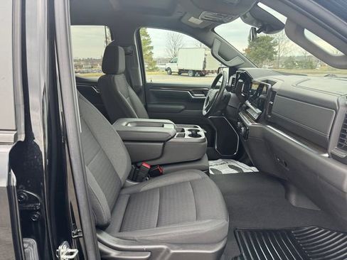Used 2023 Chevrolet Silverado 1500 RST AWD/4WD image 17