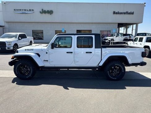 New 2026 Jeep Gladiator Sport AWD/4WD image 2
