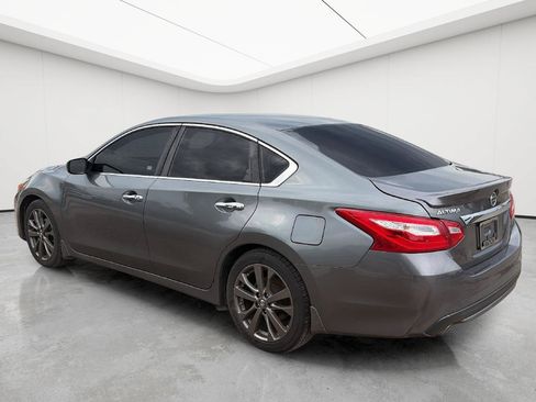 Used 2016 Nissan Altima 2.5 SR FWD image 5