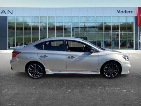 Used 2019 Nissan Sentra NISMO FWD image 4