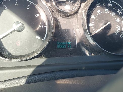 Used 2012 Chevrolet Captiva Sport LS image 9