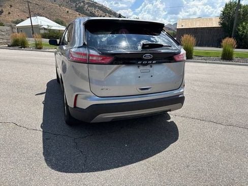 Used 2024 Ford Edge SEL AWD/4WD image 6
