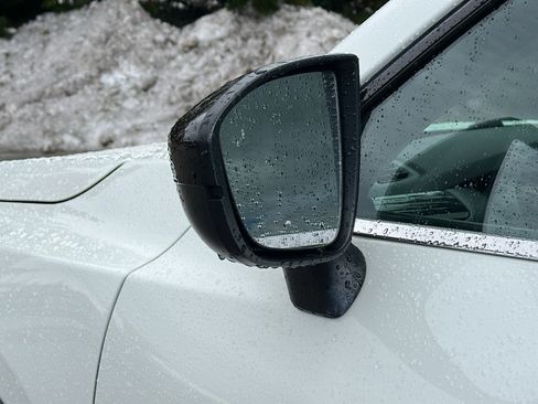 Certified 2024 Nissan Pathfinder S image 10