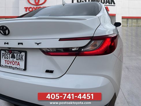 Used 2025 Toyota Camry SE w/ Multimedia Upgrade Package FWD image 15