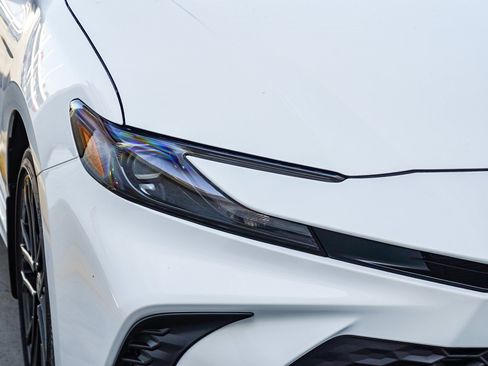 New 2026 Toyota Camry SE FWD image 9