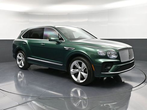 Used 2023 Bentley Bentayga AWD/4WD image 10