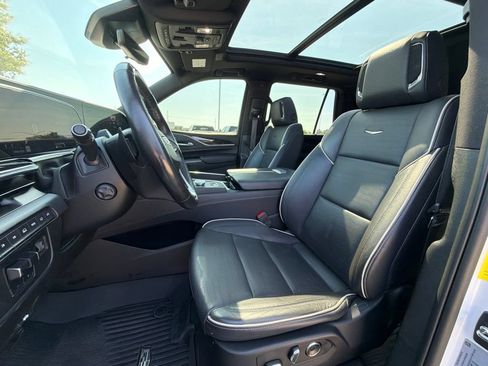 Used 2023 Cadillac Escalade Sport w/ LPO, ONYX Package AWD/4WD image 24