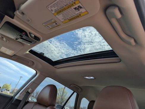 Used 2023 Subaru Outback Touring XT image 27