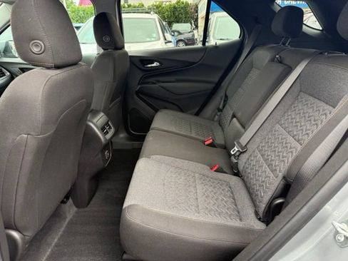 Used 2023 Chevrolet Equinox LT AWD/4WD image 14