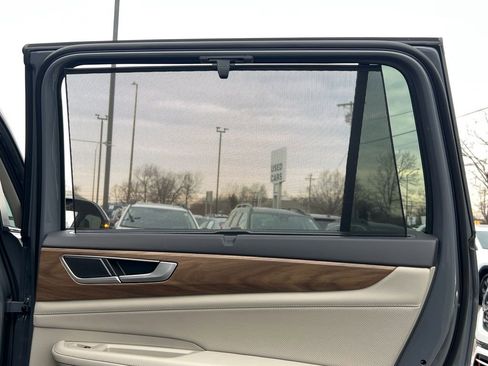 New 2026 Volkswagen Atlas SE image 14