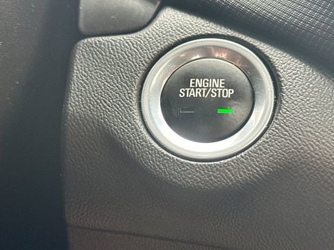 Used 2022 Chevrolet Equinox RS FWD image 22
