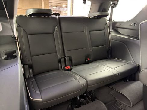 New 2026 GMC Yukon Elevation image 23