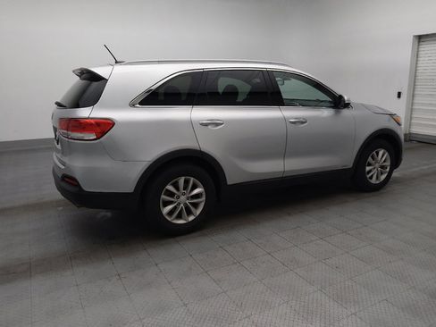 Used 2017 Kia Sorento AWD image 10