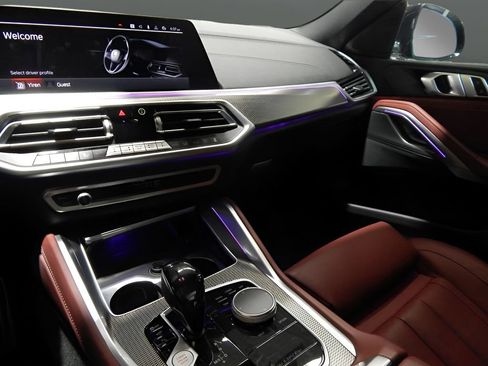 Used 2023 BMW X6 xDrive40i w/ M Sport Package image 12