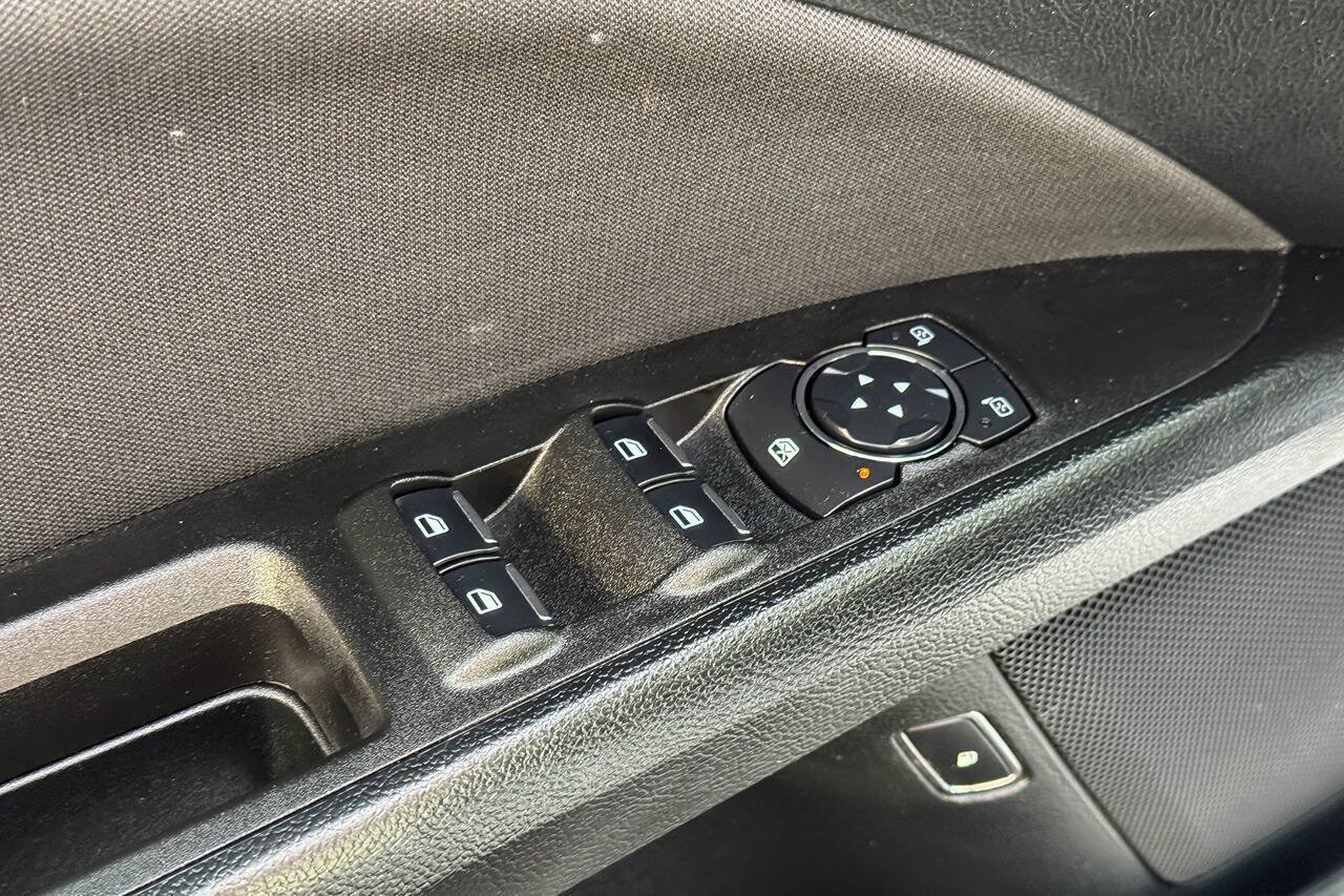 Used 2018 Ford Fusion SE FWD image 23