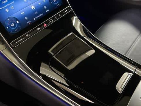 Certified 2026 Mercedes-Benz GLC 300 4MATIC image 24