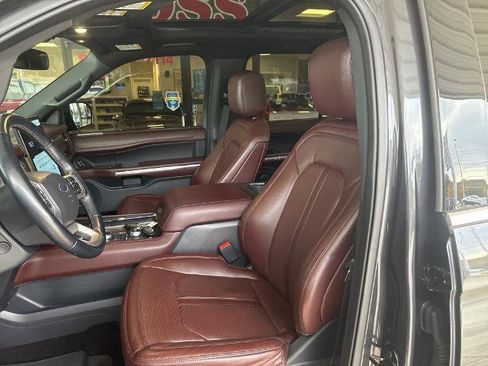 Certified 2022 Ford Expedition Max Limited image 9