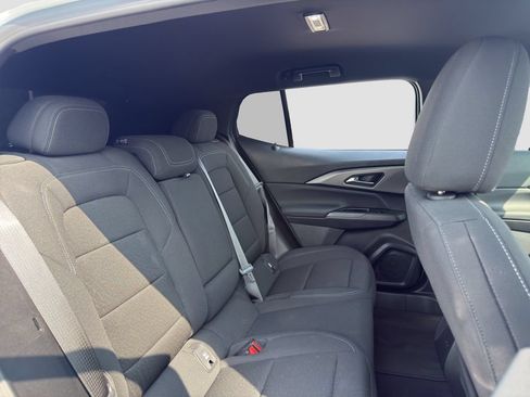 Used 2025 Chevrolet Equinox EV LT FWD image 30
