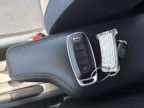Used 2025 Nissan Versa SV FWD image 21