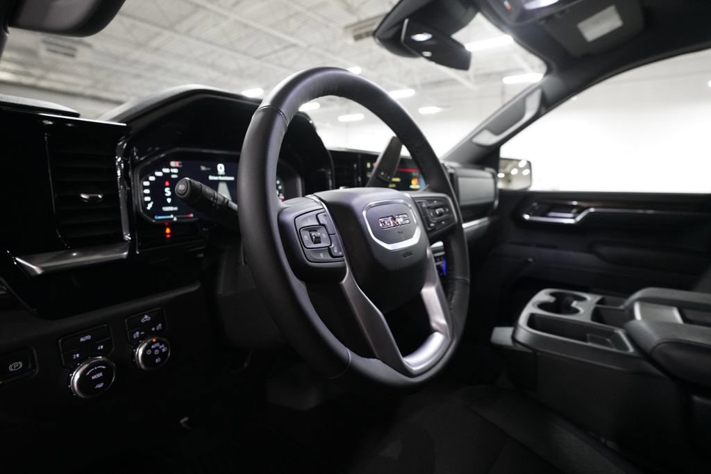 Certified 2026 GMC Sierra 1500 Elevation AWD/4WD image 8