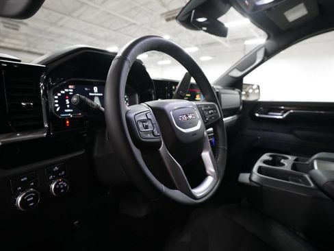 Used 2026 GMC Sierra 1500 Elevation AWD/4WD image 8