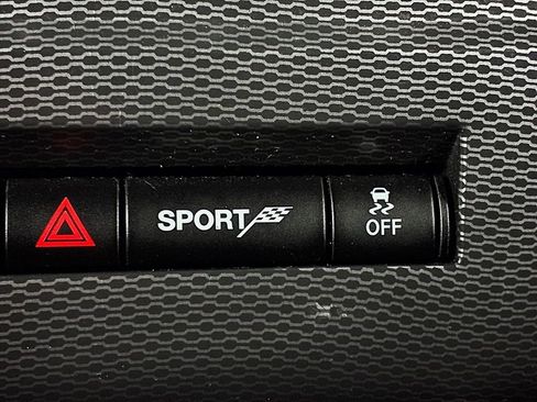 Used 2013 Dodge Challenger R/T Plus image 22