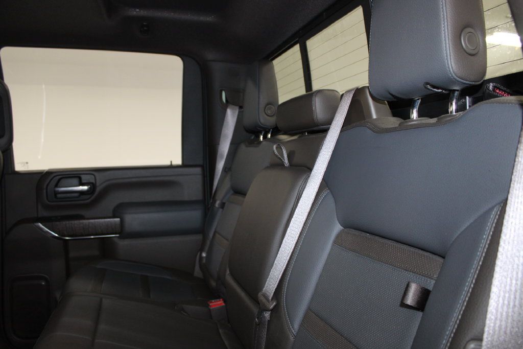 Used 2022 GMC Sierra 2500 Denali w/ Denali Ultimate Package AWD/4WD image 16