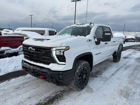 New 2026 Chevrolet Silverado 2500 LT w/ Trail Boss Package image 4
