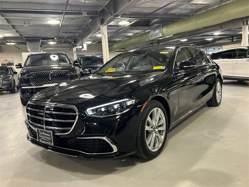 Used 2021 Mercedes-Benz S 500 S 500 image 5