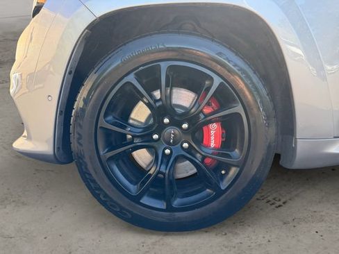 Used 2017 Jeep Grand Cherokee SRT AWD/4WD image 14