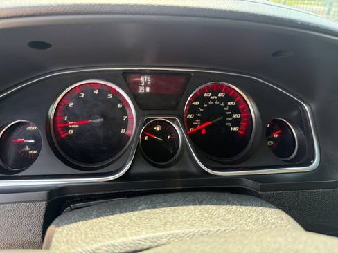 Used 2013 GMC Acadia SLE FWD image 9