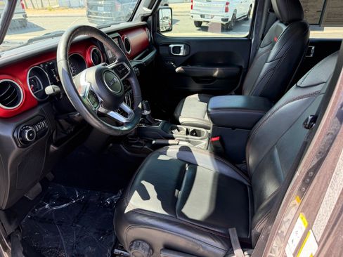 Used 2019 Jeep Wrangler Unlimited Rubicon AWD/4WD image 15
