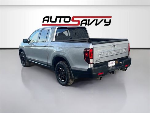 Used 2025 Honda Ridgeline RTL+ image 5