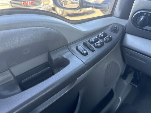 Used 2004 Ford Excursion XLT image 44