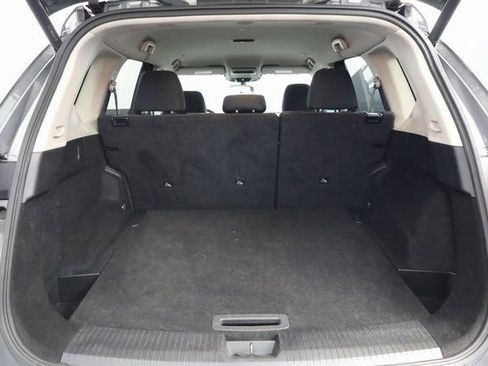 Used 2024 Nissan Rogue SV image 24