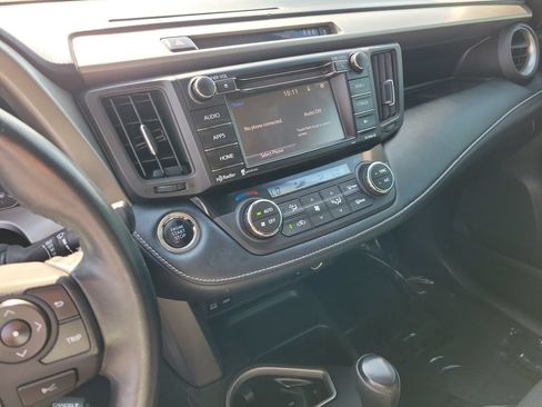 Used 2018 Toyota RAV4 XLE FWD image 24