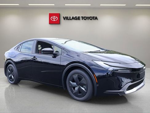 New 2026 Toyota Prius Plug-In Hybrid image 7