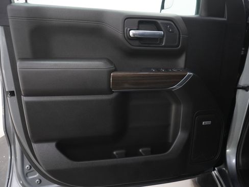 Used 2021 Chevrolet Silverado 1500 LT Trail Boss w/ Convenience Package II AWD/4WD image 21