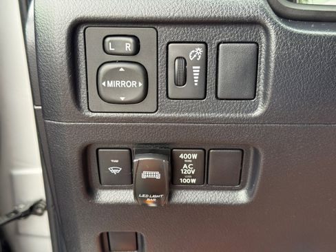 Used 2018 Toyota 4Runner SR5 image 34