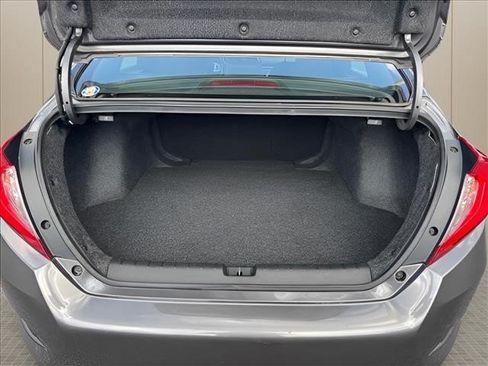 Used 2021 Honda Civic Sport image 16