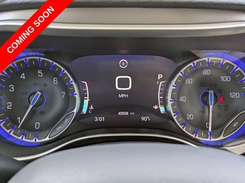 Certified 2022 Chrysler Pacifica Touring-L FWD image 23