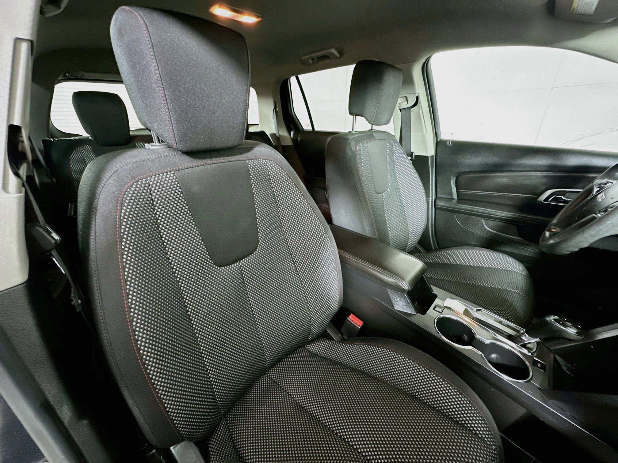 Used 2016 GMC Terrain SLE FWD image 25