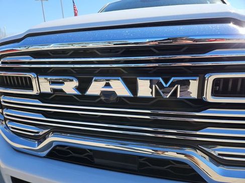 Used 2026 RAM 2500 Laramie AWD/4WD image 28