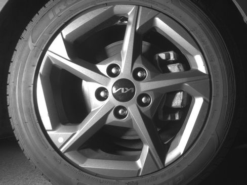 Used 2025 Kia K4 LXS image 12