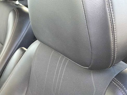 Certified 2022 Chevrolet Trax LT w/ LT Convenience Package image 15