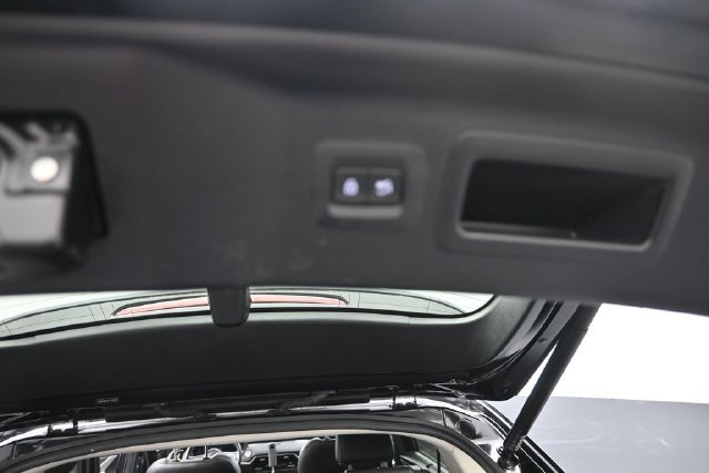 Certified 2024 MAZDA CX-90 Plug-In Hybrid w/ Preferred AWD/4WD image 17