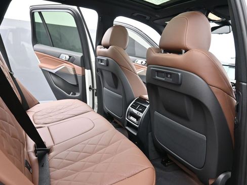 Used 2023 BMW X5 xDrive40i w/ Premium Package image 18