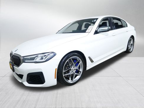 Used 2022 BMW M550i xDrive M550i xDrive image 3