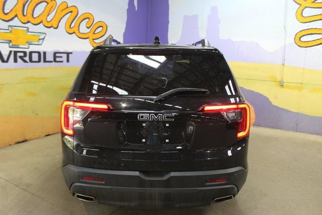 Used 2023 GMC Acadia SLT w/ GMC Pro Grade Package AWD/4WD image 4